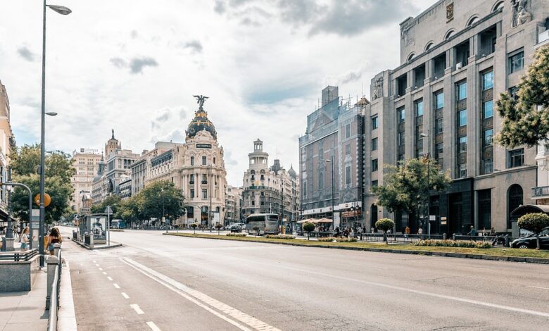 lidl presenta un monsieur cuisine gigante en madrid gracias a la realidad aumentada