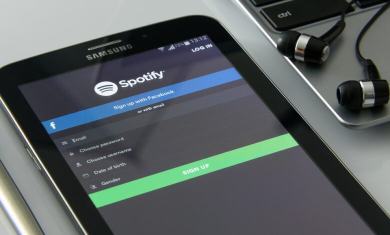 google potenciara youtube music con podcast imitando y desafiando asi el modelo de spotify